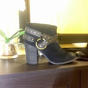 Calvin Klein Jeans distressed front booties